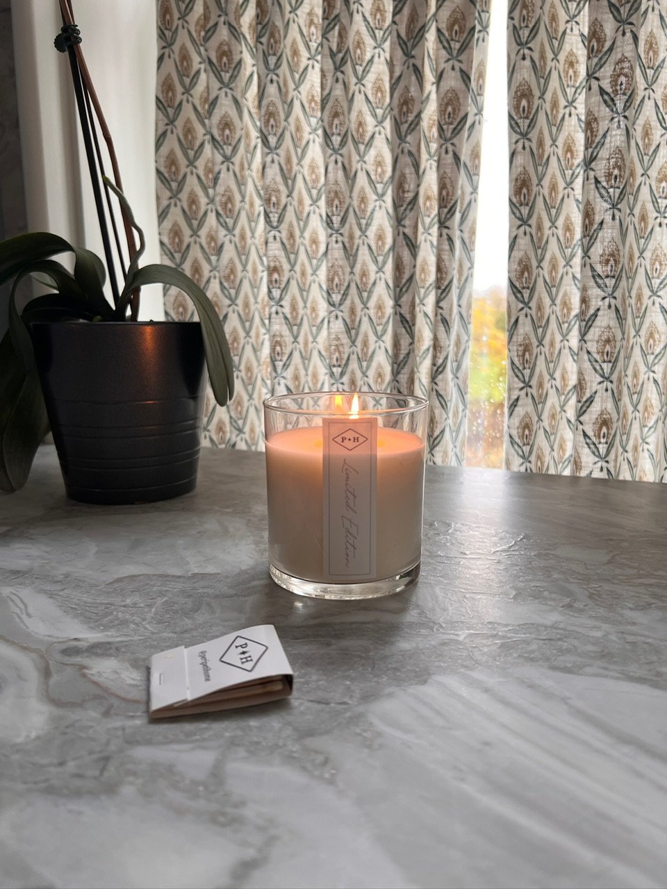 Minimalist Fragrance Gift Collection